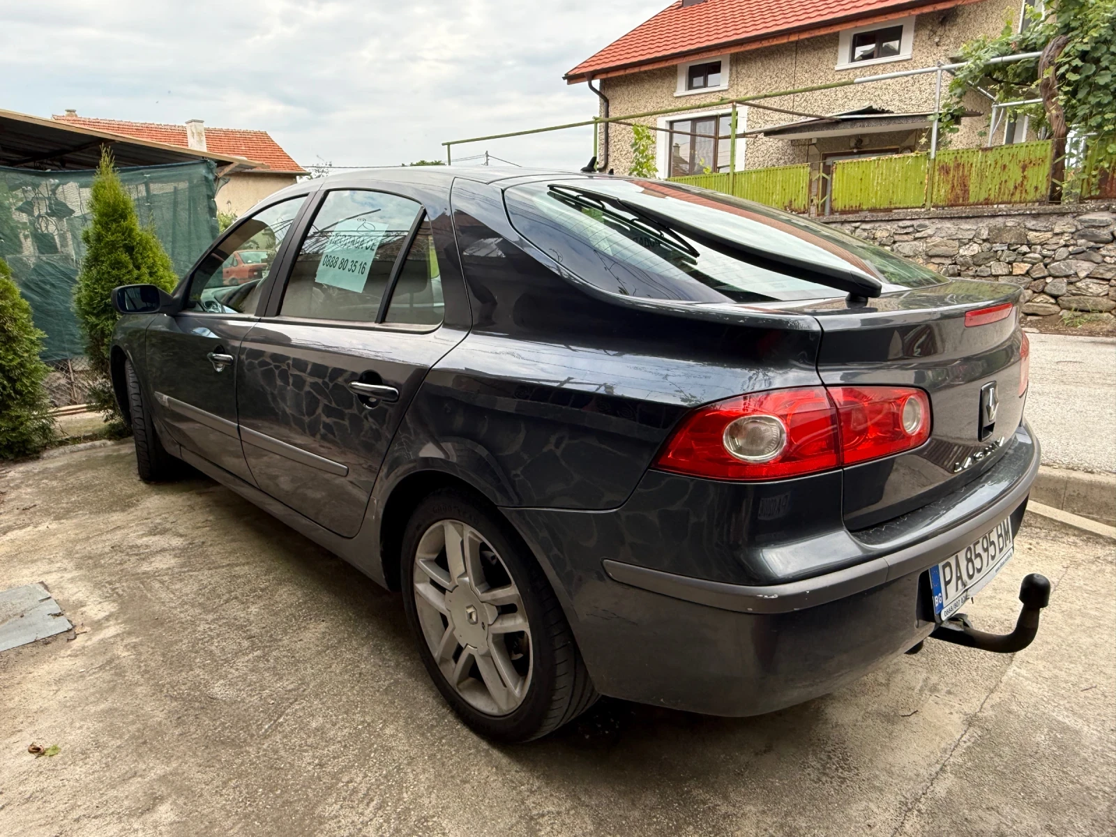 Renault Laguna Седан, снимка 3 - Автомобили и джипове - 55136940