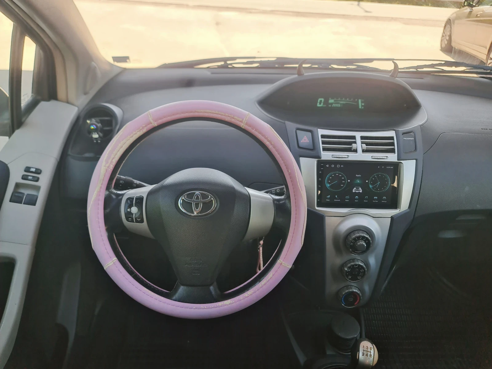 Toyota Yaris 1.4 D-4D ТОП СЪСТОЯНИЕ!, снимка 11 - Автомобили и джипове - 55172003