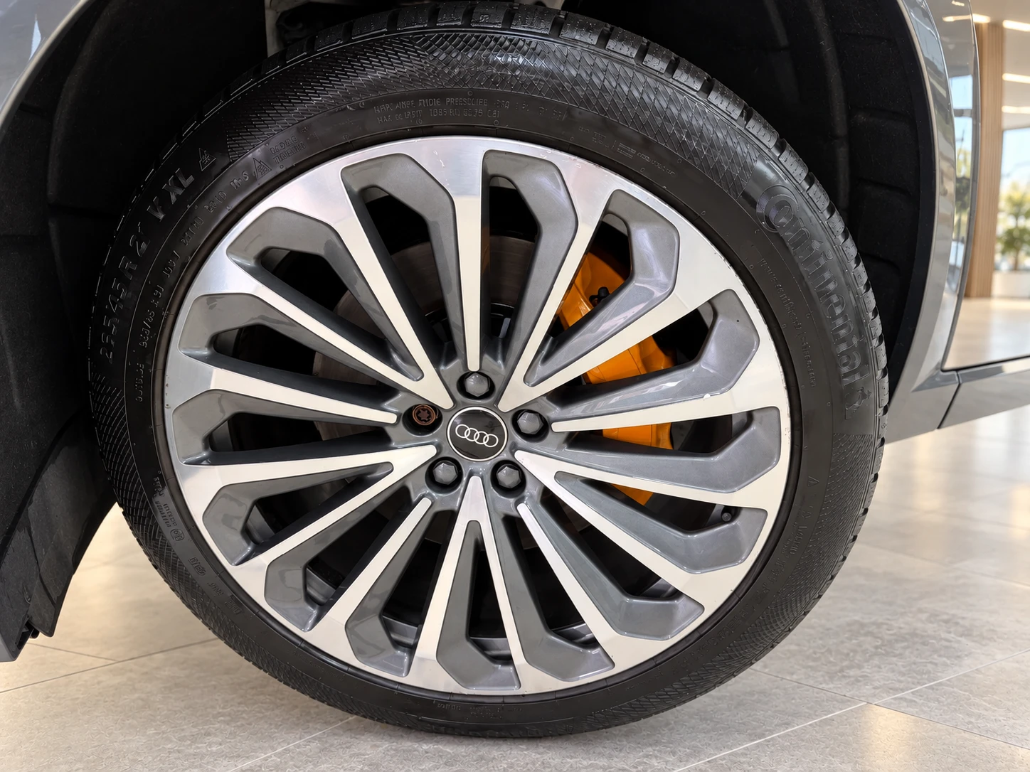 Audi E-Tron 50 quattro| 93% SOH| 313 �.�. | 10.2021 �.  | Mobile.bg � ����������� 17