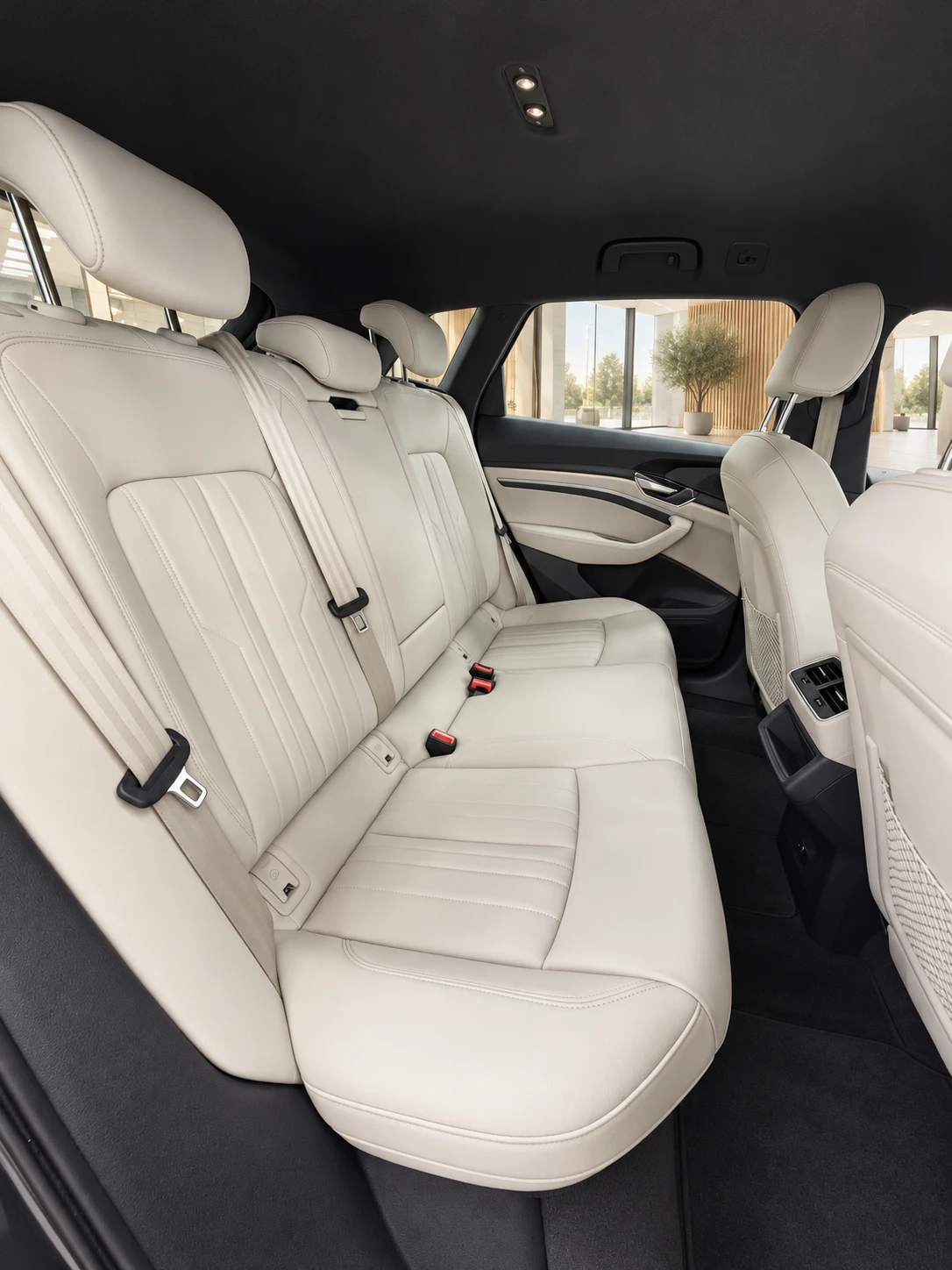 Audi E-Tron 50 quattro| 93% SOH| 313 �.�. | 10.2021 �.  | Mobile.bg � ����������� 9