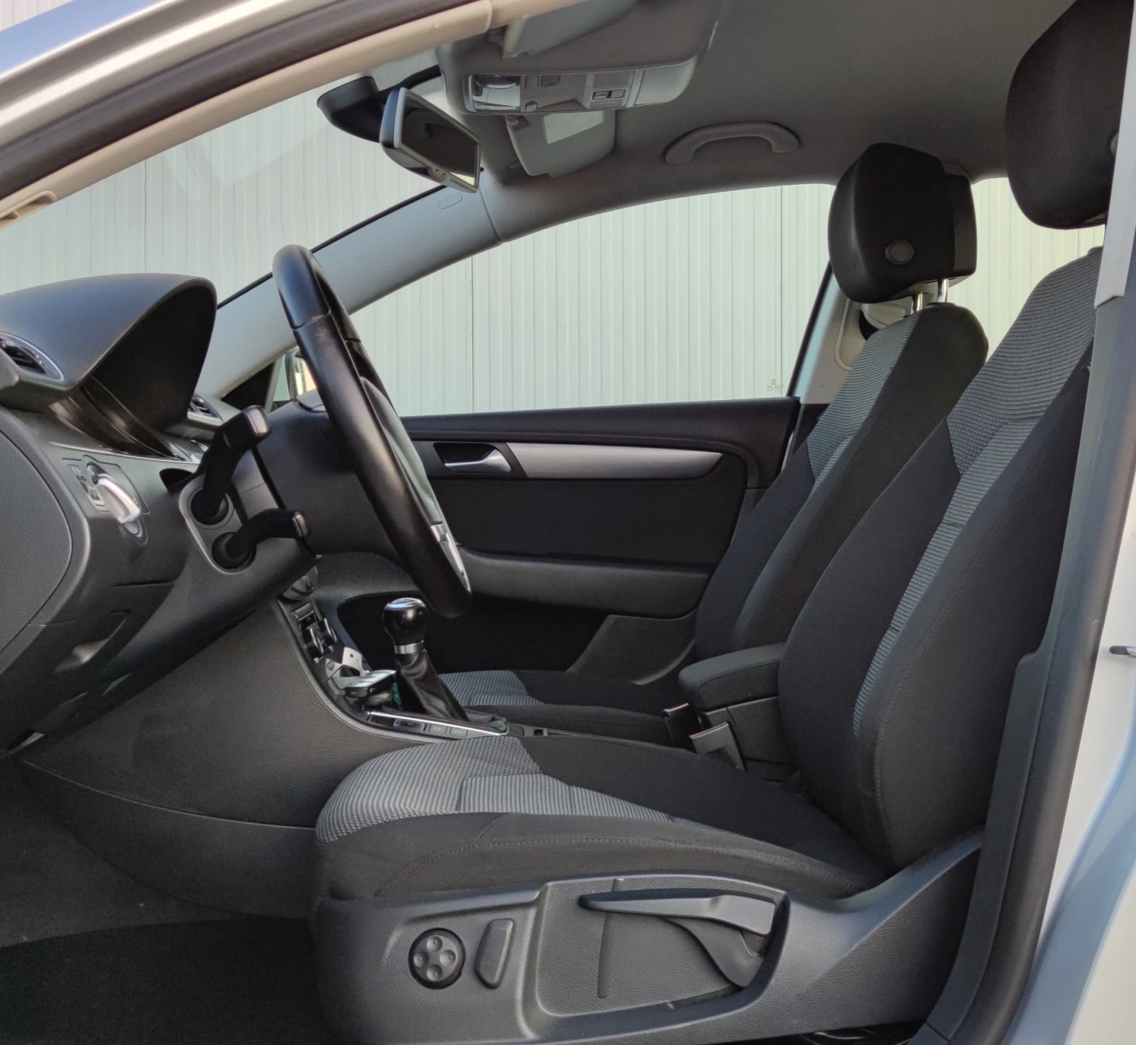 VW Passat 2.0TDI* 140к.с* , снимка 9 - Автомобили и джипове - 55335064