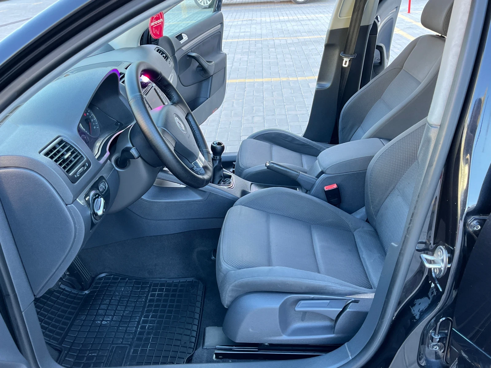 VW Golf 1.9TDI/105/BKC/2006/Г, снимка 13 - Автомобили и джипове - 56090492
