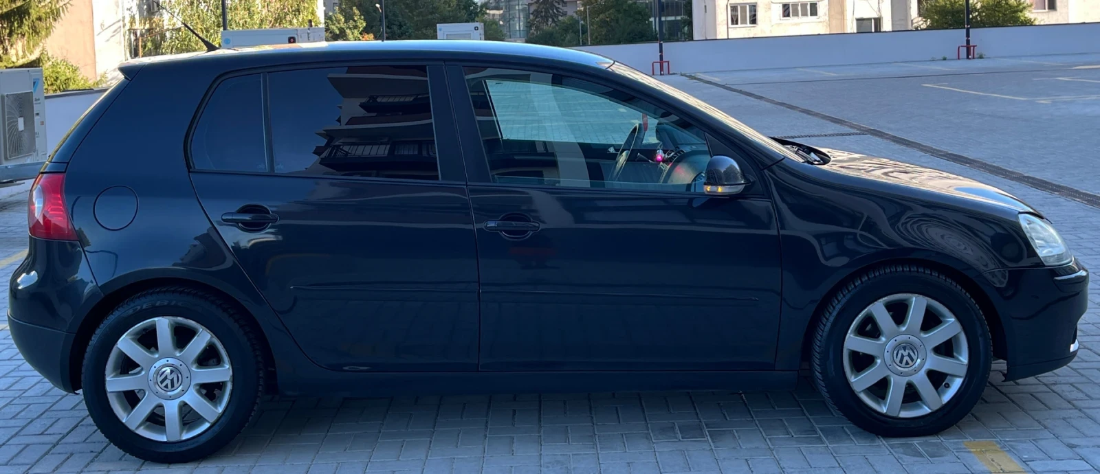 VW Golf 1.9TDI/105/BKC/2006/Г, снимка 6 - Автомобили и джипове - 56090492