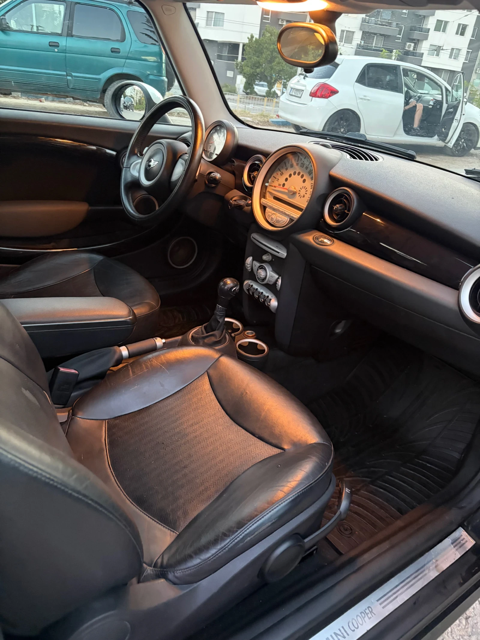 Mini Cooper Mini Copper 1.6 Automatic, снимка 9 - Автомобили и джипове - 56144747