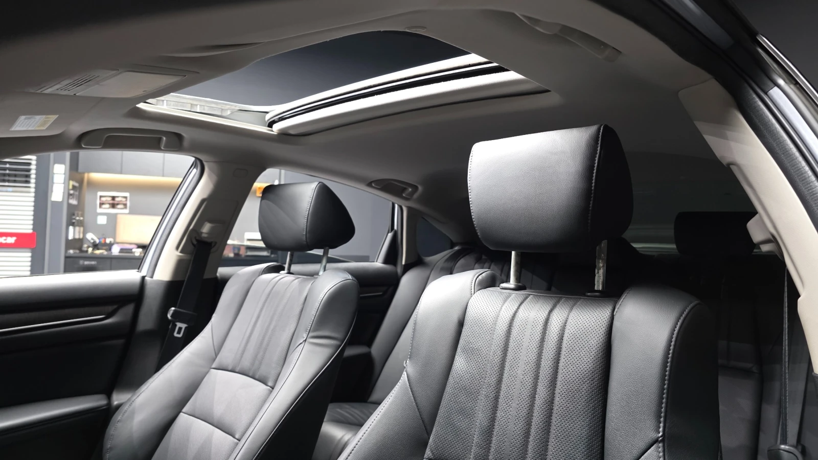 Honda Accord 2.0 HYBRID * FULL MAX, снимка 14 - Автомобили и джипове - 56165342