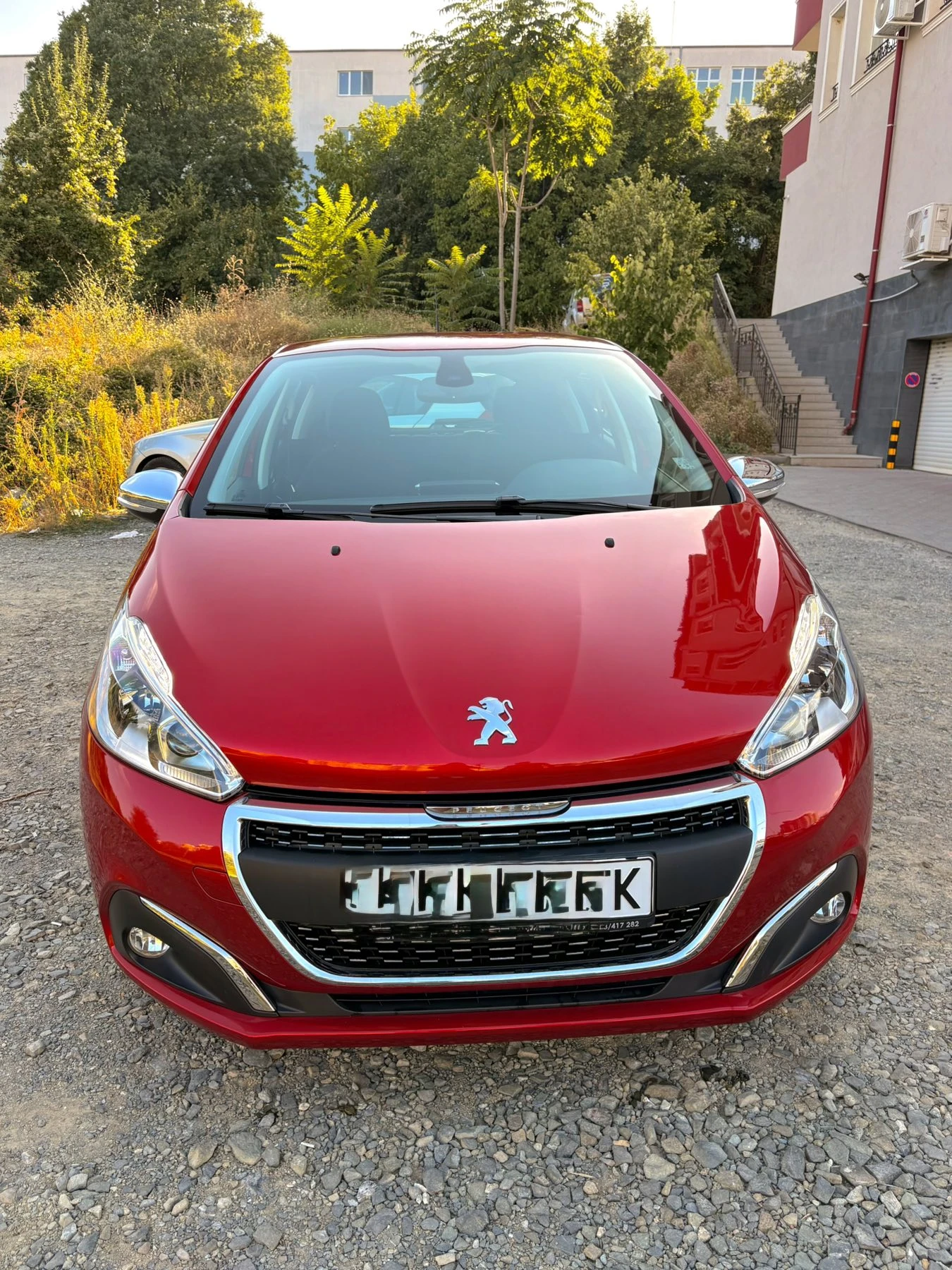 Peugeot 208, снимка 4 - Автомобили и джипове - 56285429