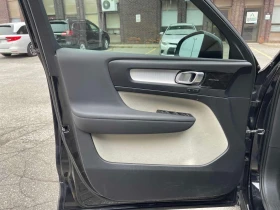 Volvo XC40 * Momentum * CARFAX * , снимка 10