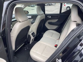 Volvo XC40 * Momentum * CARFAX * , снимка 16