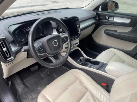 Volvo XC40 * Momentum * CARFAX * , снимка 5