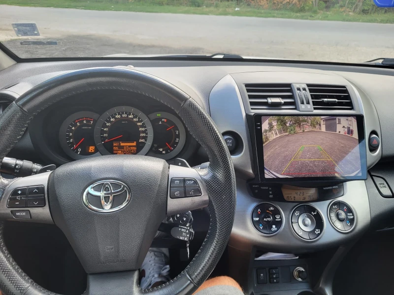 Toyota Rav4 2.2 D-CAT, снимка 10 - Автомобили и джипове - 52645110