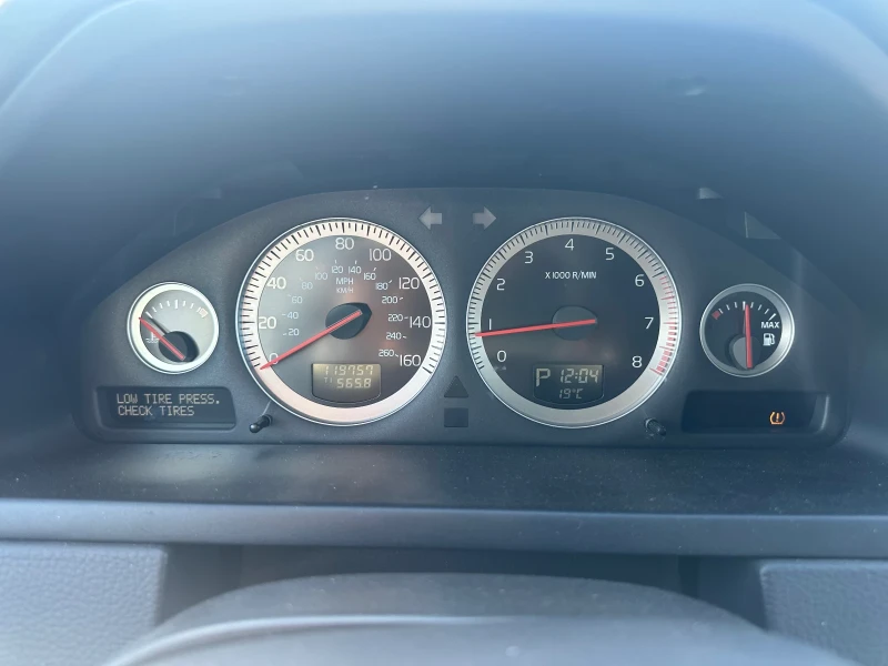 Volvo Xc90 3.2 PLATINUM, снимка 9 - Автомобили и джипове - 51950432