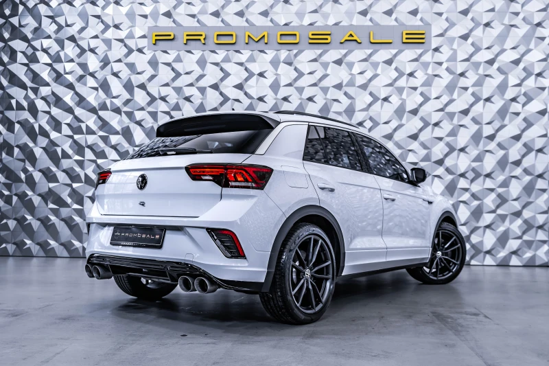 VW T-Roc R 2.0TSI BlueMotion Technology* Pano, снимка 4 - Автомобили и джипове - 52483075