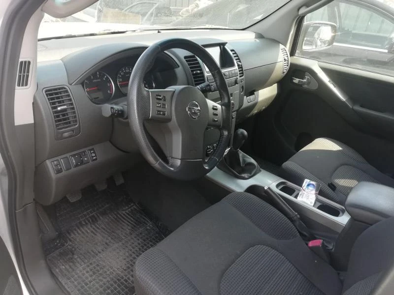 Nissan Pathfinder 2.5 dci , снимка 5 - Автомобили и джипове - 44157087