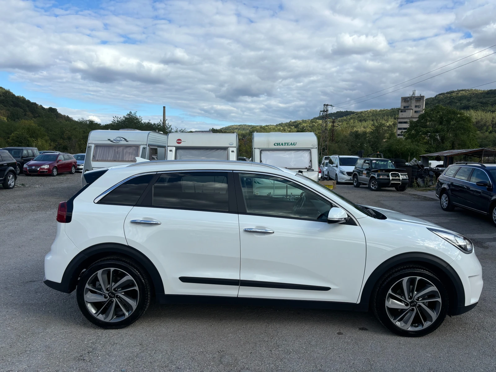 Kia Niro 1.6HYBRID/НАВИ/КОЖА/КАМЕРА/FULL LED - изображение 2