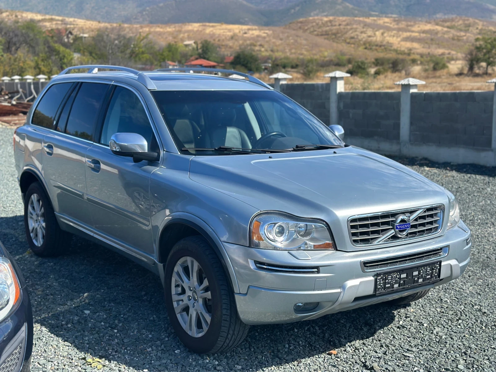 Volvo Xc90 3.2 PLATINUM - изображение 2