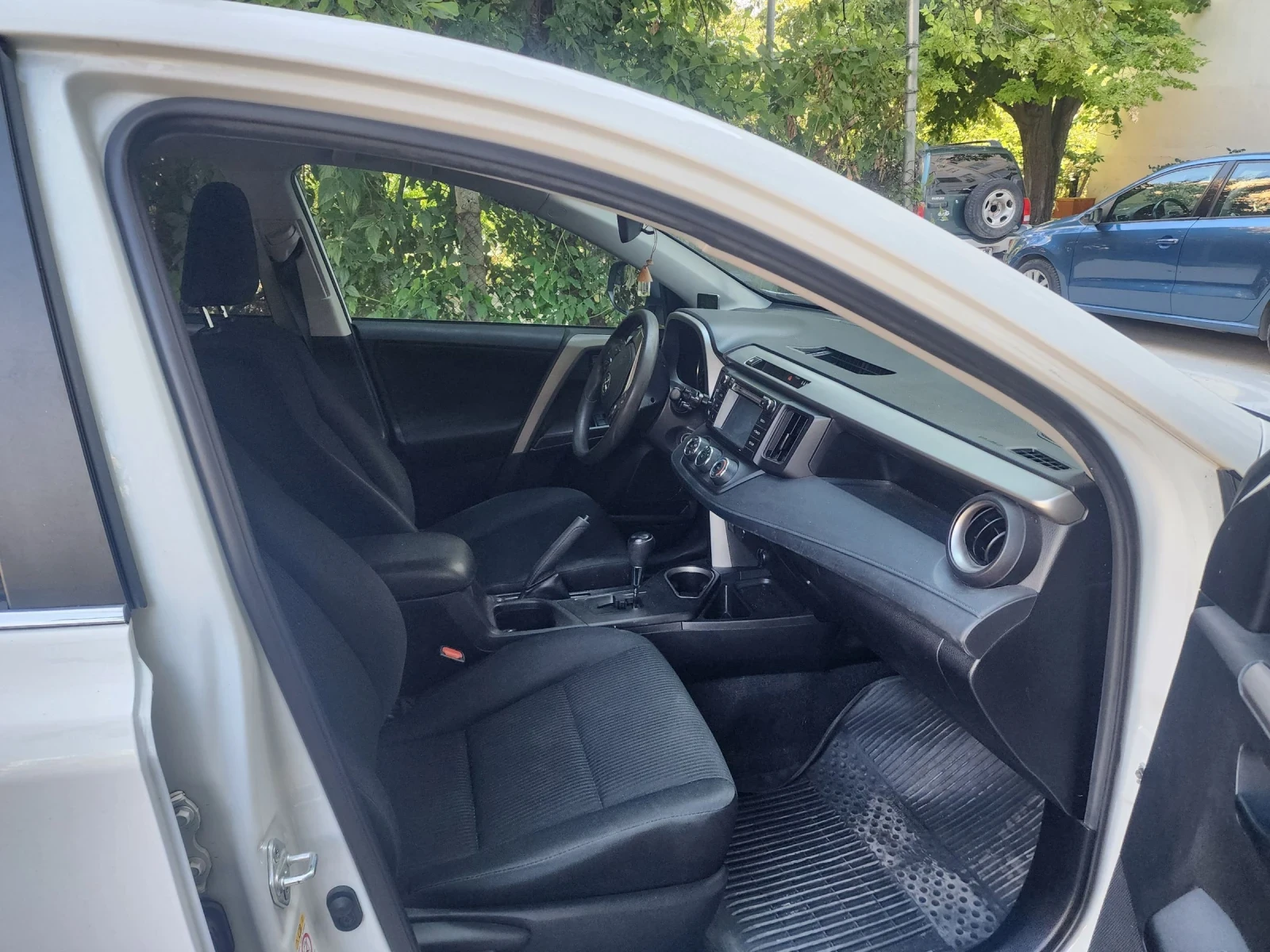 Toyota Rav4 | Mobile.bg — изображение 2