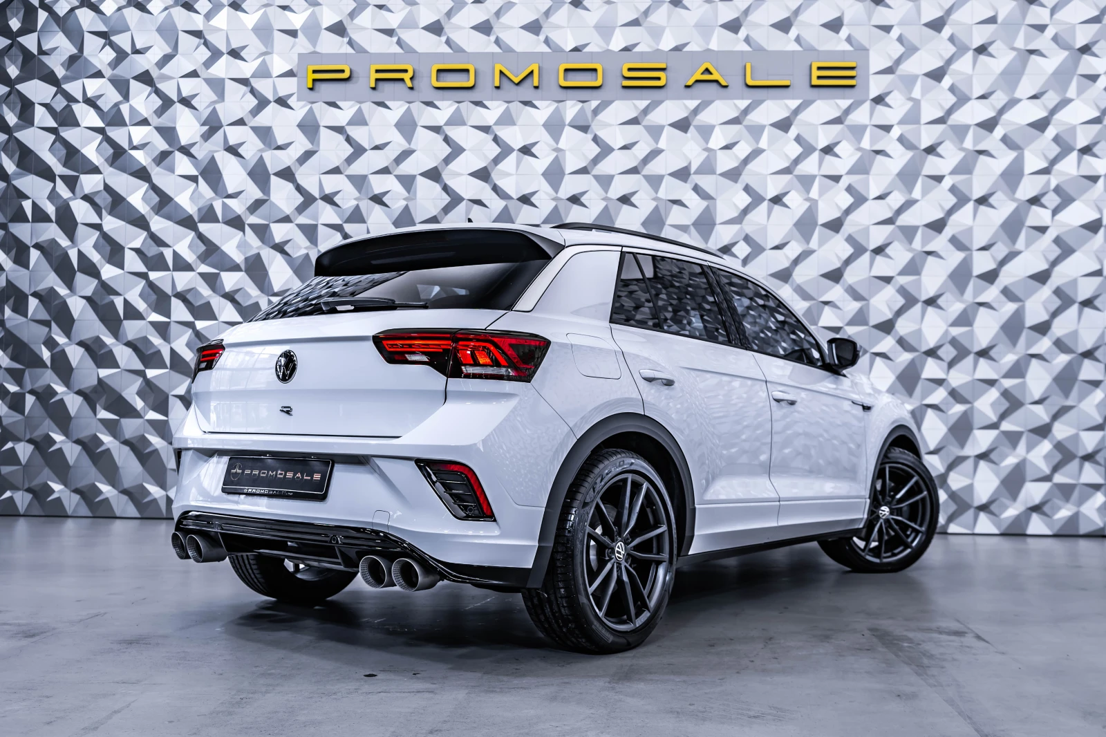 VW T-Roc R 2.0TSI BlueMotion Technology* Pano | Mobile.bg   4