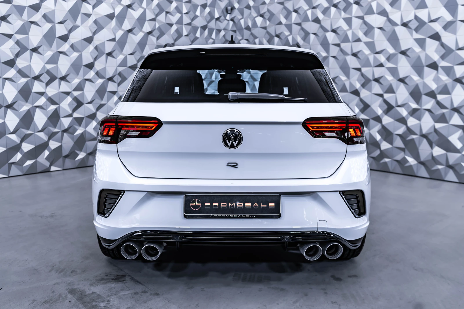 VW T-Roc R 2.0TSI BlueMotion Technology* Pano | Mobile.bg   5