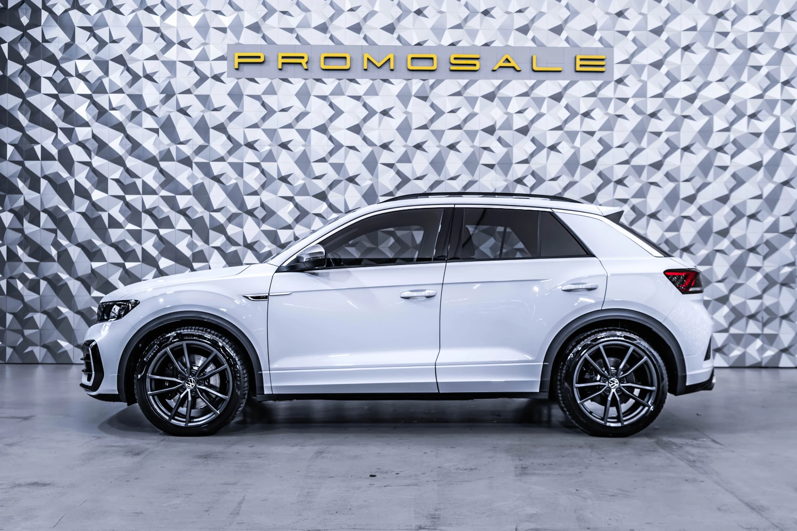 VW T-Roc R 2.0TSI BlueMotion Technology* Pano | Mobile.bg   3