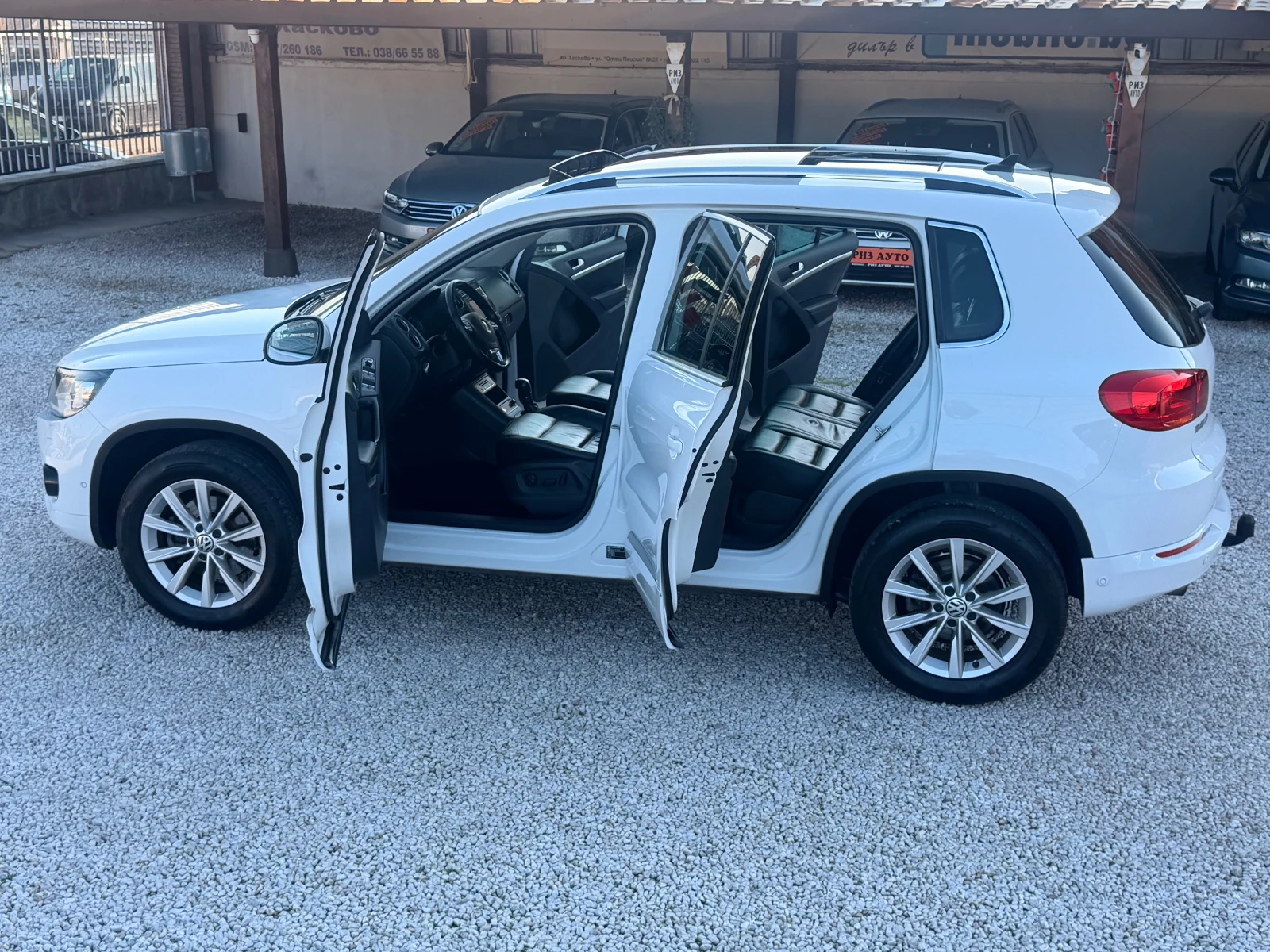 VW Tiguan 2.0TDI* AUT* R-LINE* NAVI* * * LED*  | Mobile.bg   10