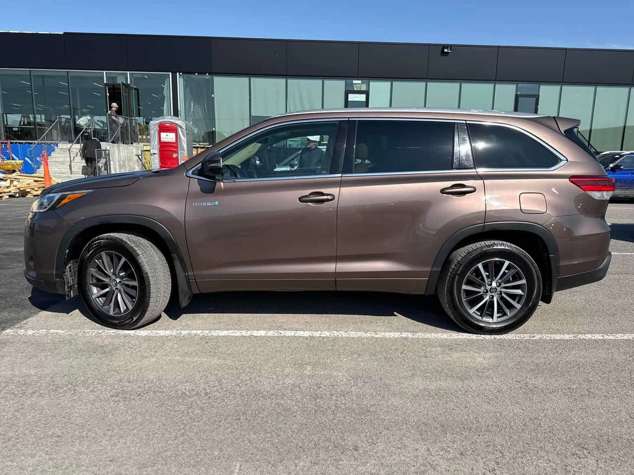 Toyota Highlander XLE /CARFAX /Кожа/Подгрев/4х4/Панорама, снимка 3 - Автомобили и джипове - 53871349