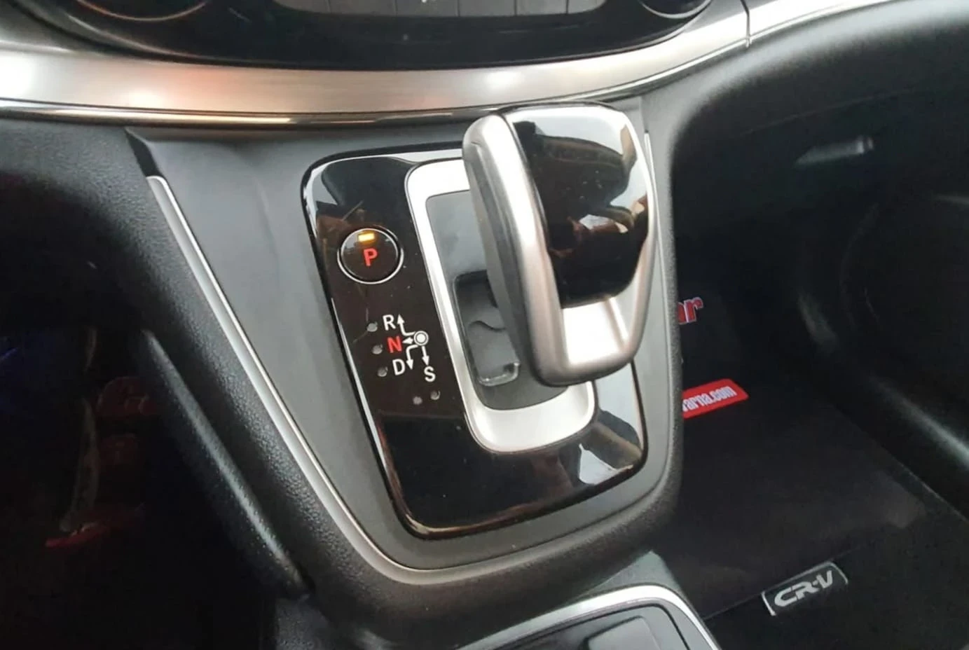 Honda Cr-v 1.6 i-DTEC 9-AT 4WD ELEGANCE+ NAVI 92хил.км!, снимка 15 - Автомобили и джипове - 54382221