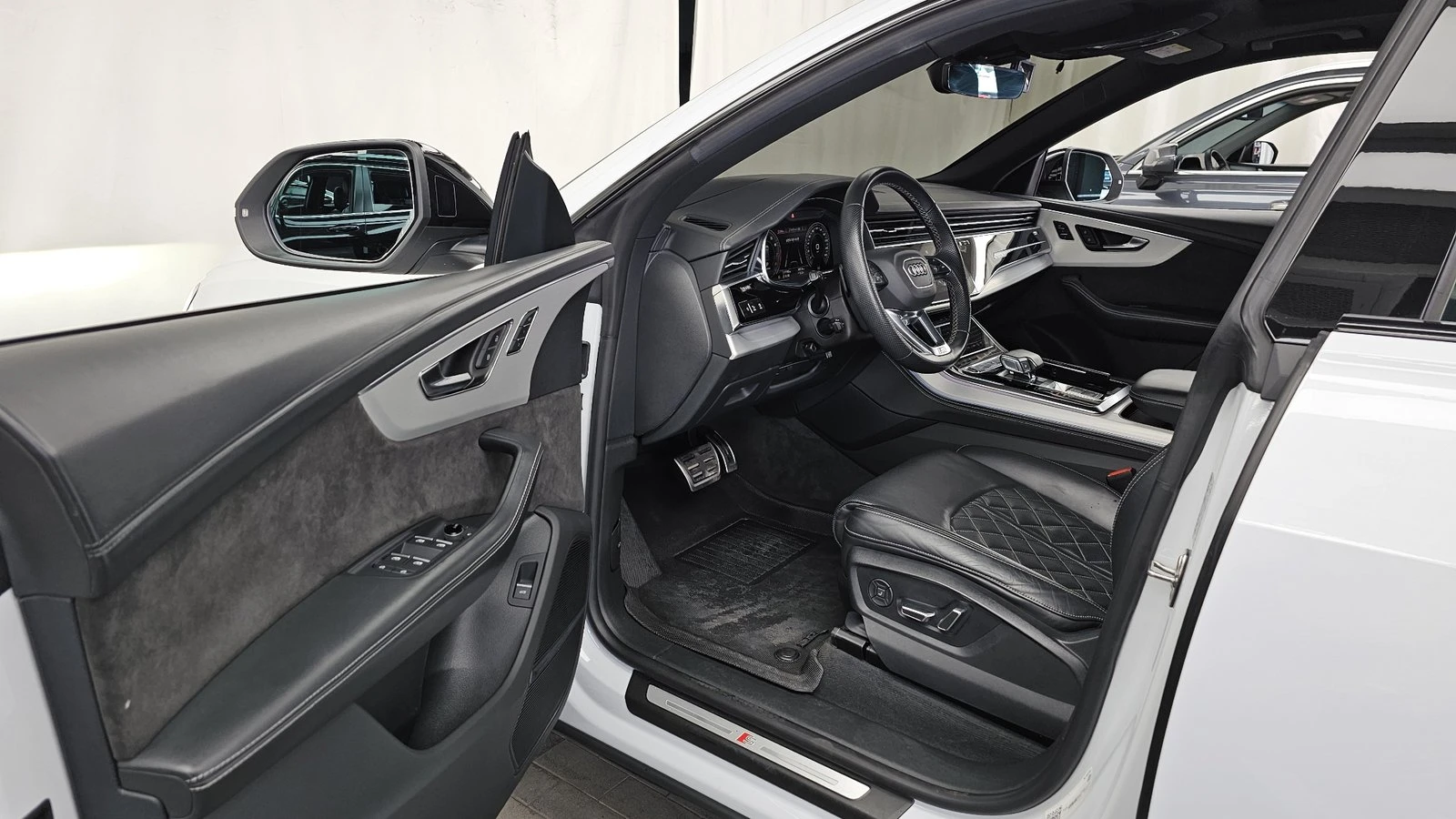 Audi Q8 55 TFSI quattro* ���* �����* HUD* 360* ������ ���� | Mobile.bg � ����������� 10