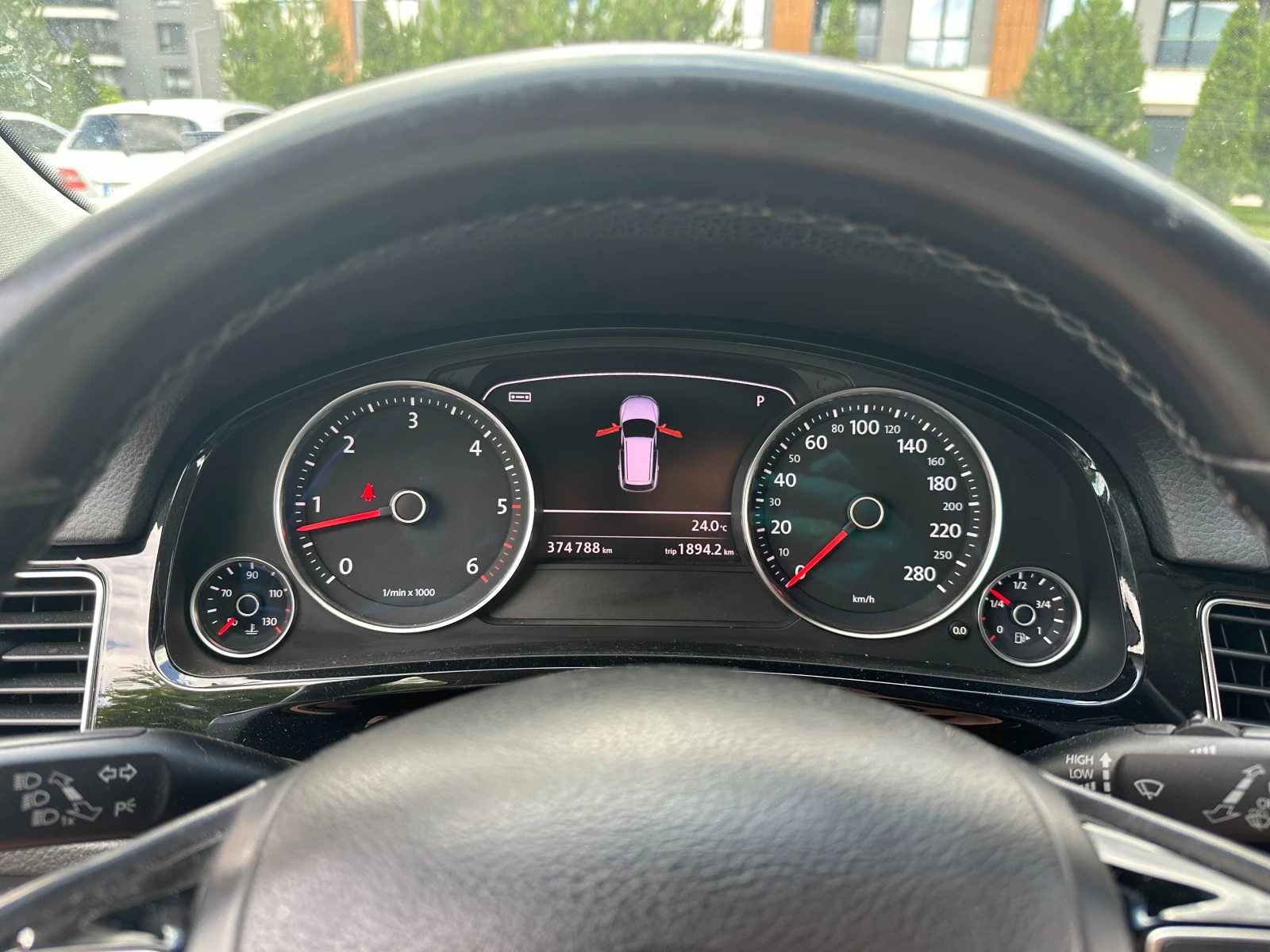 VW Touareg, снимка 11 - Автомобили и джипове - 55416553