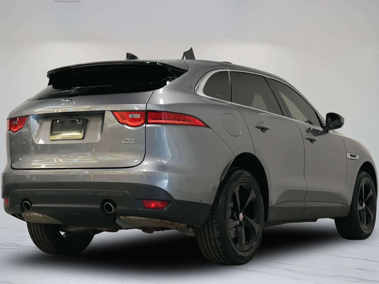 Jaguar F-PACE * PREMIUM | 25T | PANO | MERIDIAN * CARFAX * , снимка 4 - Автомобили и джипове - 56073114
