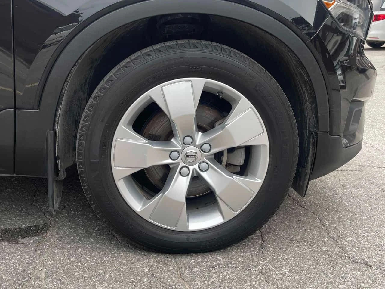 Volvo XC40 * Momentum * CARFAX * , снимка 7 - Автомобили и джипове - 56327205