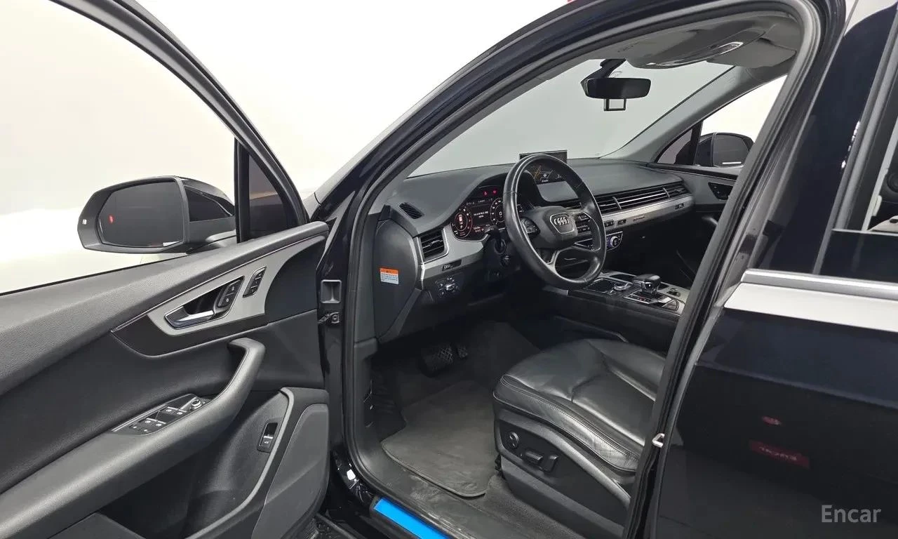 Audi Q7, снимка 6 - Автомобили и джипове - 56711884