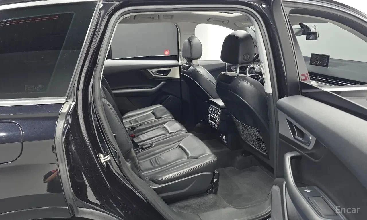 Audi Q7, снимка 8 - Автомобили и джипове - 56711884