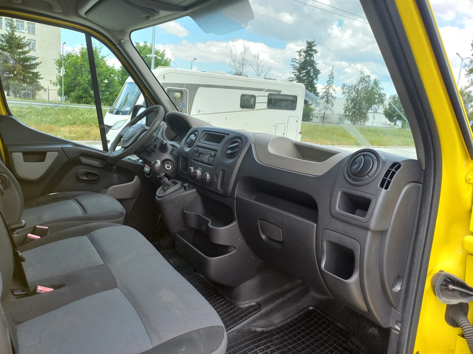 Renault Master 2.3DCI 110HP, снимка 12 - Бусове и автобуси - 53845655