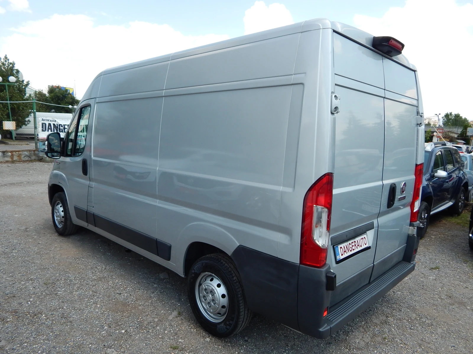 Peugeot Boxer 2.3M-JET* 150k.c.* NAVI* KAMEPA* LED* ОТЛИЧЕН* , снимка 6 - Бусове и автобуси - 55059464