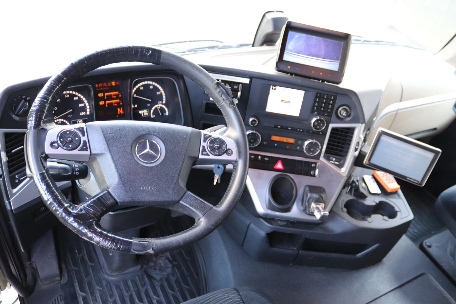 Mercedes-Benz Actros 1845 E6  | Mobile.bg   12