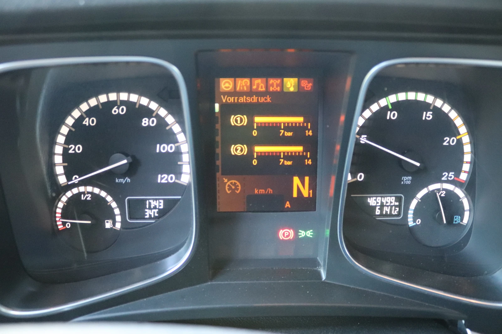 Mercedes-Benz Actros 1845 E6  | Mobile.bg   13