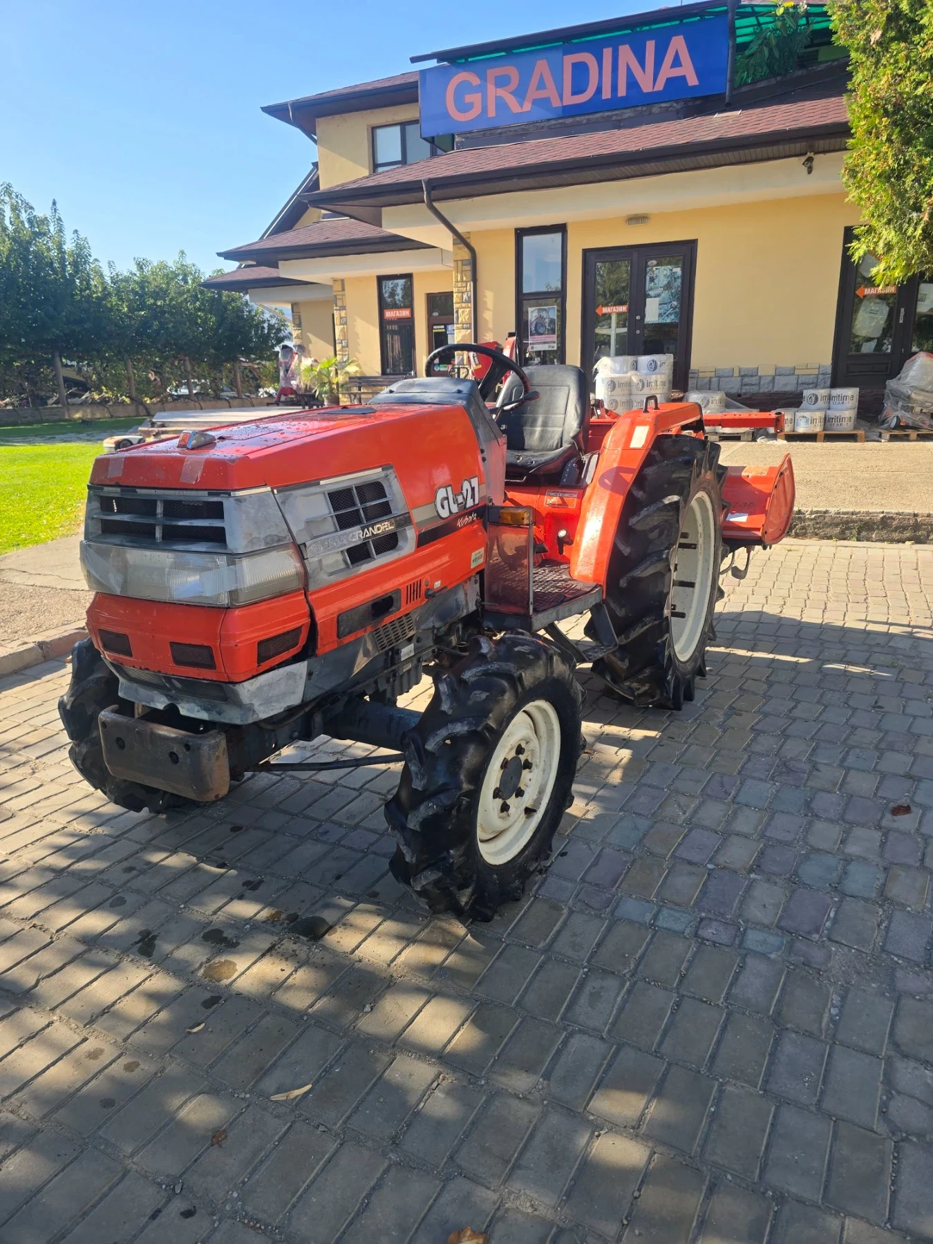 Трактор Kubota GL 27, снимка 2 - Селскостопанска техника - 55997966