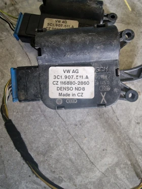 3C1.907.511.A CZ116880-2860 моторче клапи парно VW PASSAT 7, снимка 1
