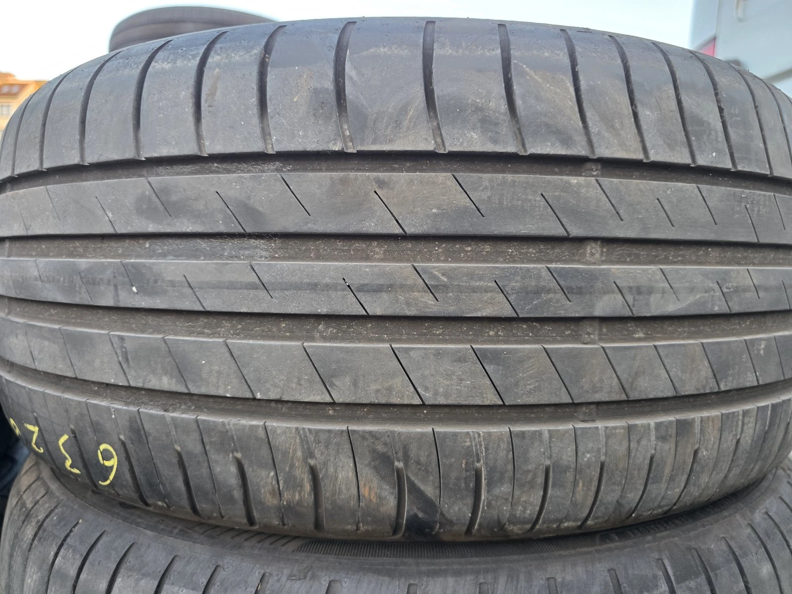 Гуми Летни 225/50R17
