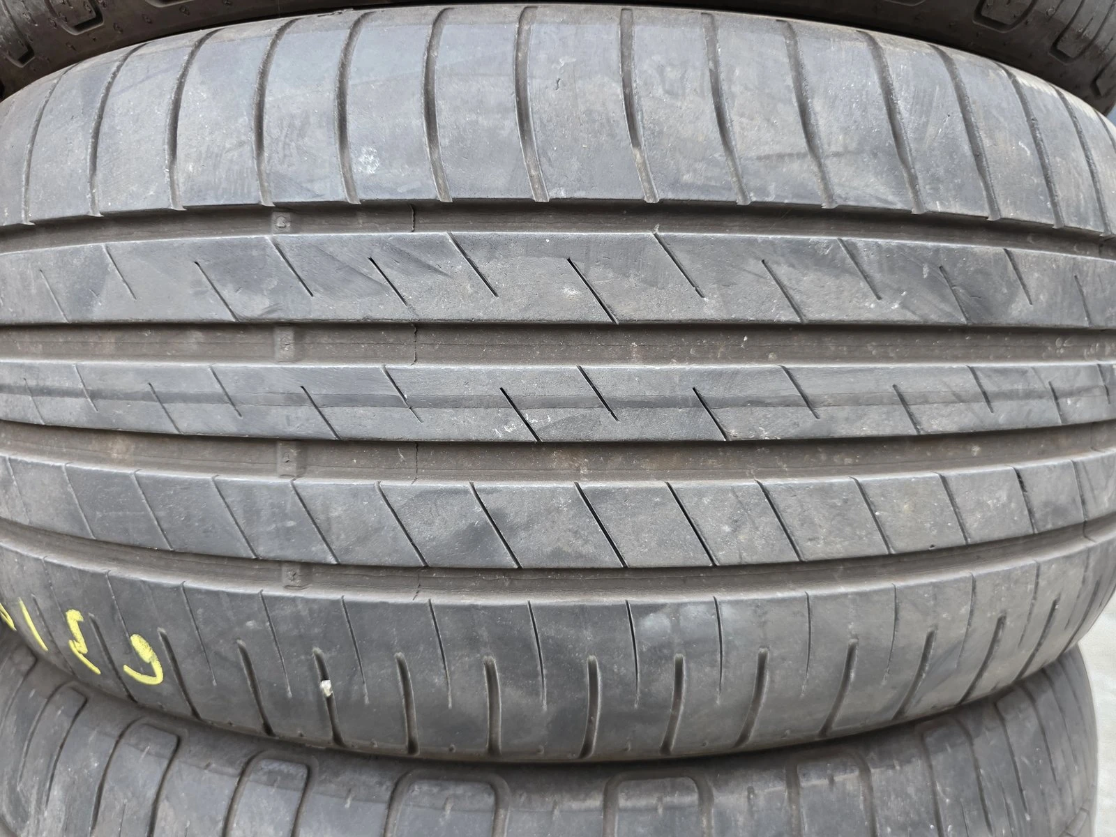 Гуми Летни 225/50R17, снимка 3 - Гуми и джанти - 56731038