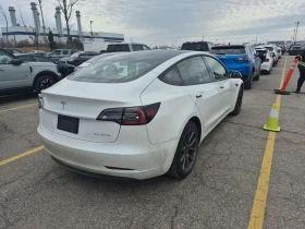 Tesla Model 3 * LONG RANGE * ЕДИН СОБСТВЕНИК * БЕЗ ИНЦИДЕНТИ * , снимка 3