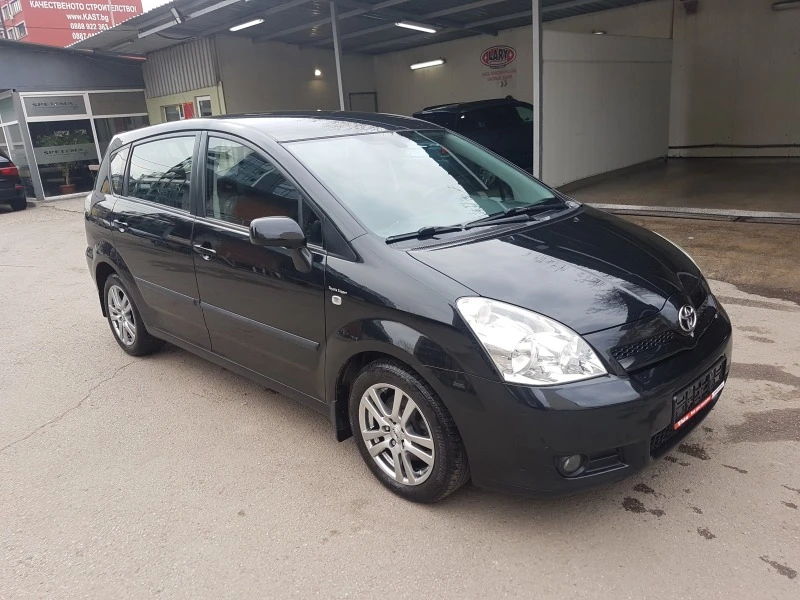 Toyota Corolla verso 1.6i UNIKAT, снимка 5 - Автомобили и джипове - 44708004