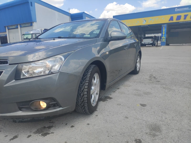 Chevrolet Cruze 2.0, снимка 8 - Автомобили и джипове - 47923946