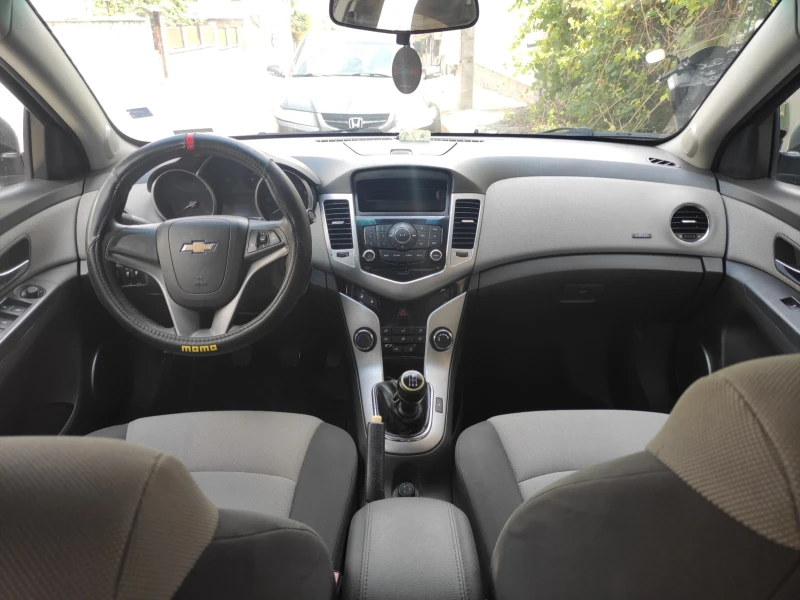 Chevrolet Cruze 2.0, снимка 3 - Автомобили и джипове - 47923946