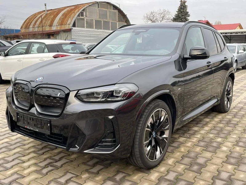 BMW iX3, снимка 1 - Автомобили и джипове - 48231555