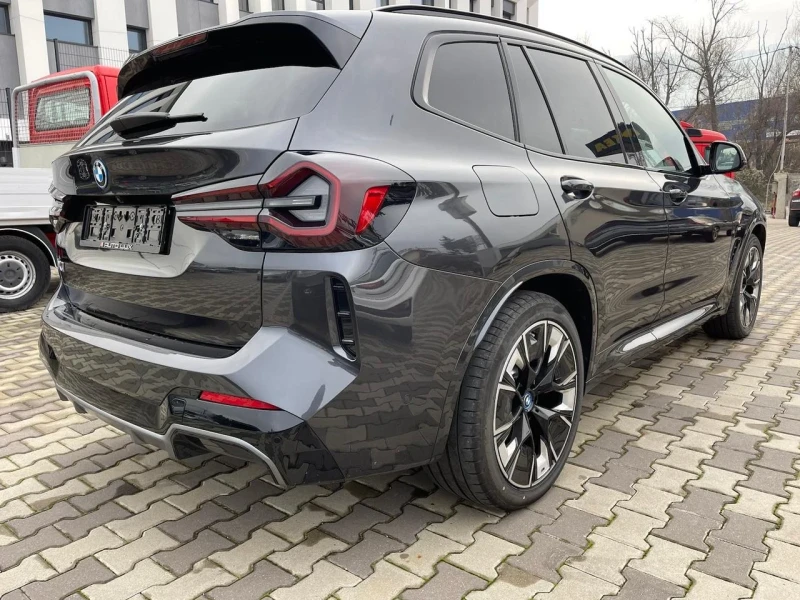 BMW iX3, снимка 5 - Автомобили и джипове - 48231555