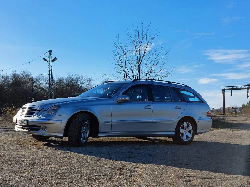 Mercedes-Benz E 270, снимка 3 - Автомобили и джипове - 48954269