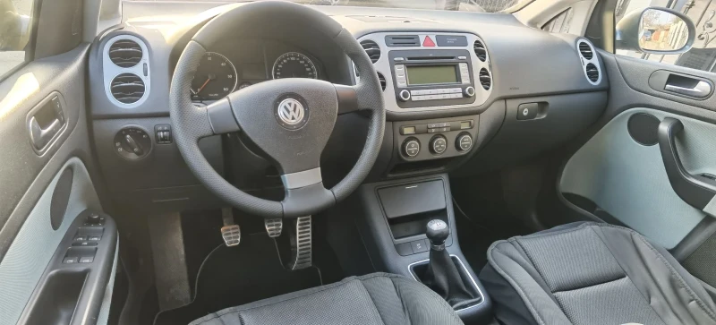 VW Golf Plus, снимка 8 - Автомобили и джипове - 49200876