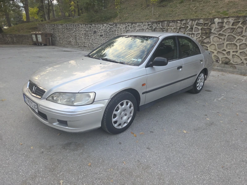 Honda Accord газ, обслужена, всичко платено, снимка 2 - Автомобили и джипове - 52096577