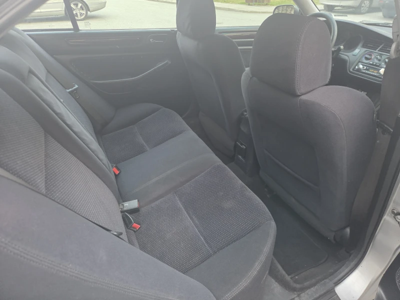 Honda Accord газ, обслужена, всичко платено, снимка 15 - Автомобили и джипове - 52096577